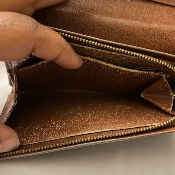 Louis Vuitton Monogram Snap Wallet - Picture 11 of 14